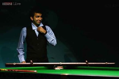 Pankaj Advani, Aditya Mehta in third round of Professional World Snooker