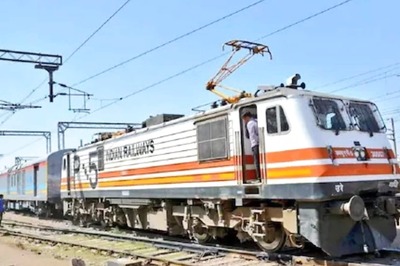 Railways Re-evaluating Rs 30,000 Crore Private Trains' Tender After Negligible Interest from Private Companies