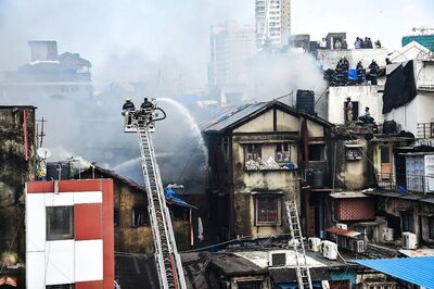 Fire Breaks Out in Kolkata's Topsia Area, 20 Shanties Gutted