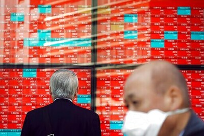 Asian Shares Climb After S&P 500 Record, Despite Virus Woes