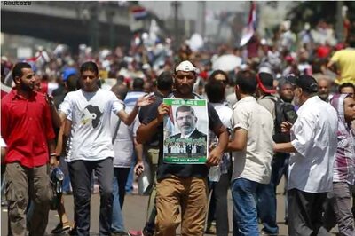India asks all sides in Egypt to abjure violence