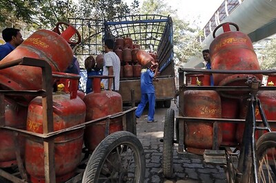 Subsidised LPG Hiked by Rs 7 Per Cylinder, Jet Fuel by 4%