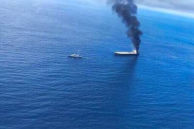 Ships, Aircraft Fight New Fire On Oil Tanker Off Sri Lanka