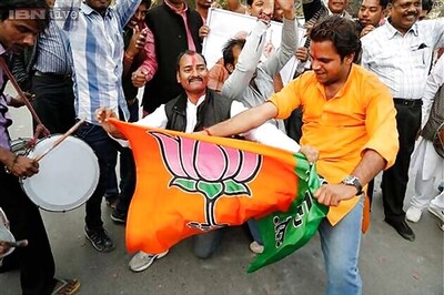 BJP gained from 'anti-Congress' mood barring in Delhi: CPI(M)