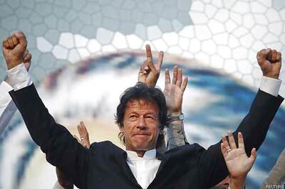 Pak: Imran Khan's party to field Hashmi as a PM nominee