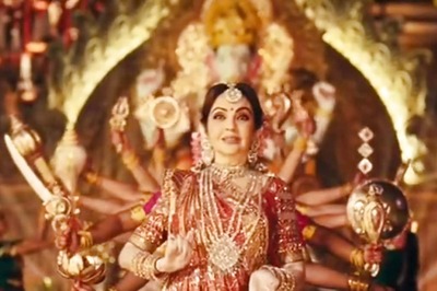 Nita Ambani Performs on Vishwambhari Stuti, Prays For Anant Ambani, Radhika Merchant's Union; Watch