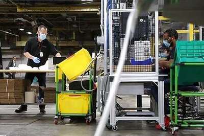 U.S. manufacturing activity near 1-1/2-year high; construction spending extends drop