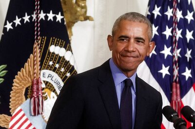 Ex-US President Obama Blames Social Media for 'Weakening of Democracy' Around the World