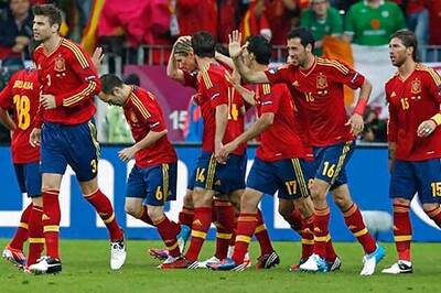 Torres shines as Spain eliminate Ireland