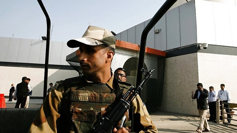 CISF Seizes Rs 45 Lakh in Foreign Currency from Meatballs, Peanuts at Delhi Airport