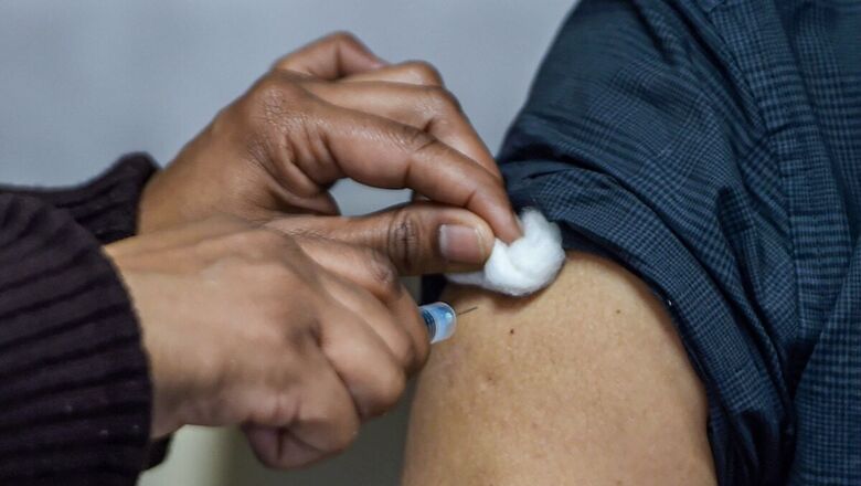 News18 Evening Digest: AIIMS Delhi Sanitation Worker Gets First Covid-19 Shot and Other Top Stories