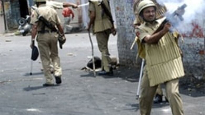 Jammu happy, Kashmir upset at shrine land row accord