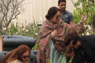 Anil Kapoor Touches Kirron Kher’s Feet At Abhinav Bindra's Party; See Pics