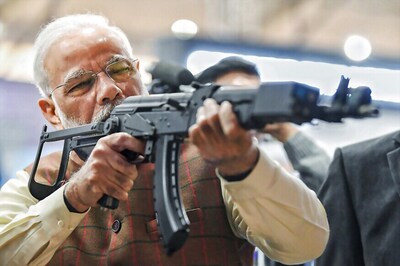 8-10 Major Defence Deals Worth $10 Billion Await Clearance as Trump Arrives in India