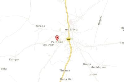 J&K: Encounter between security forces and terrorists in Pulwama district