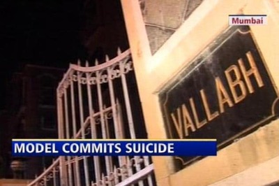 Model Rinki commits suicide in Mumbai