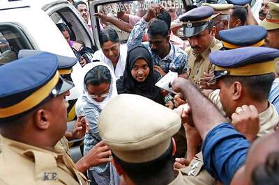 'Hadiya Talked to Her Husband Shafin Jahan,' Says College Dean and Her 'Guardian'