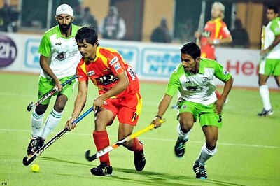 Delhi, Ranchi lock horns at top of the HIL table
