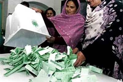 Pak to seal Afghan border during General Election