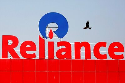 Reliance Industries Rolls Back Salary Cuts Retrospectively, Expedites Performance Bonus