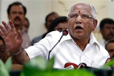 Yeddyurappa decides not to celebrate Deepawali, continues protest