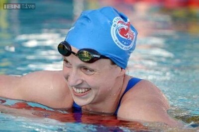 Katie Ledecky breaks 400m world record