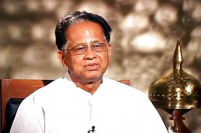 Tarun Gogoi criticises Narendra Modi for not raising Indo-Bangla border issues