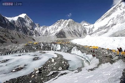22 climbers dead in quake-triggered avalanche on Mount Everest