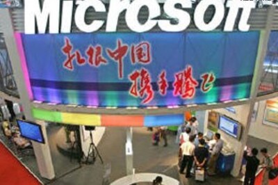 Microsoft lets shareholders vote on executive pay