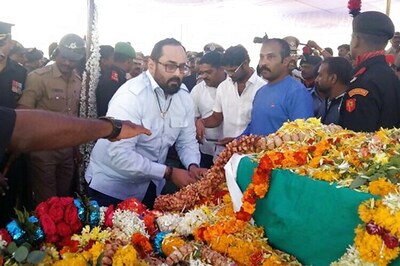 Credit war continues, Rajeev Chandrashekhar reacts to Congress, says he arranged Hanamanthappa family's travel