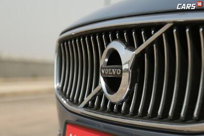 Volvo Shares Hit Record as Earnings Top Forecasts on Surging Truck Demand