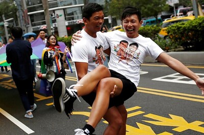Married LGBT Adults Are Healthier, Happier: Study