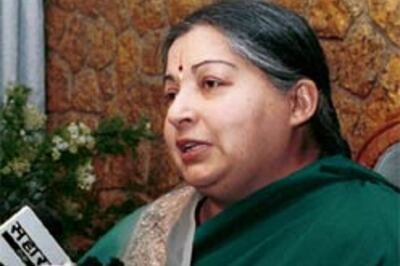 AIADMK MPs thrown out of TN assembly