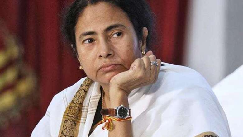 Mountains being made of molehills to discredit Bengal: Mamata