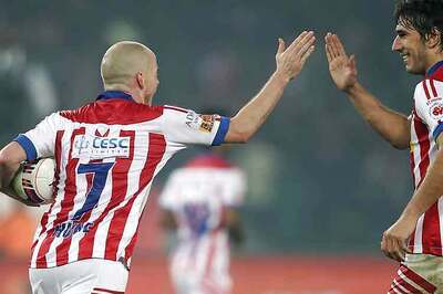 ISL 2016: Iain Hume's Last Minute Goal Secures 1-1 Draw for Kolkata