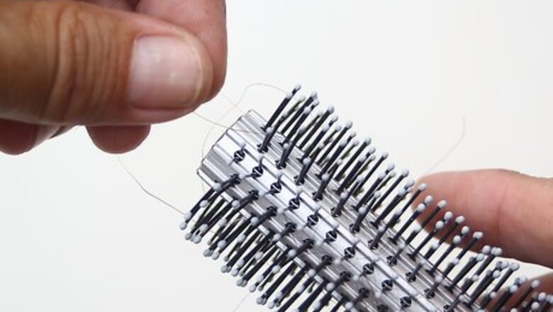 How to Clean Hairbrushes and Combs