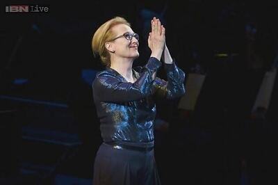 Meryl Streep funds initiative to help women screenwriters