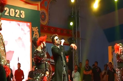 Himesh Reshammiya Disappears After 45 Minutes At Bihar Show, Fans Keep Waiting