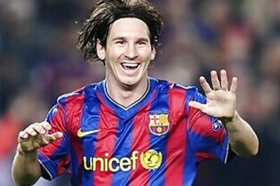 Messi, Pedro unlock stubborn Dynamo Kiev