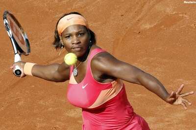 Serena blasts past Peer in French Open