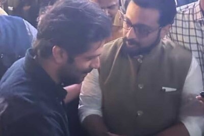 Marathi Actor-MP Amol Kolhe’s Picture With Raj Thackeray’s Son Viral