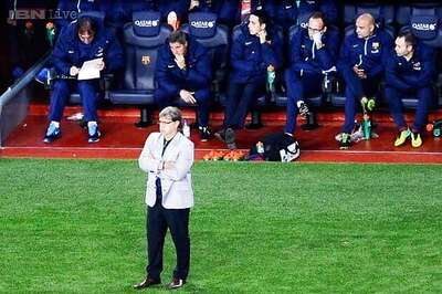 Barcelona facing first trophyless season in six years