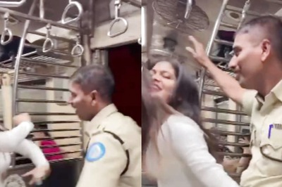 Mumbai Cop Booked After Video of Him Dancing With a Woman on Local Train Goes Viral