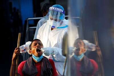 Spiralling Covid-19 Positivity Rate in Delhi Shows Infections are Unmanageable, Says Expert