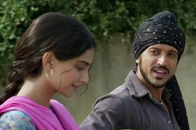 Agreed for 'Bhaag Milkha Bhaag' to work with Farhan: Sonam