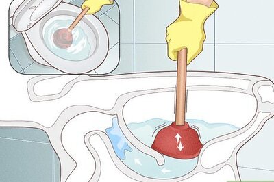 How to Quickly and Easily Unclog a Toilet