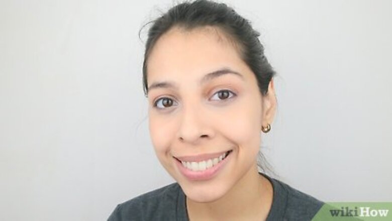 How to Apply Artsy Eyeliner
