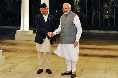 Nepal PM Oli Arrives in India, Meets Narendra Modi Ahead of Delegation-level Talks