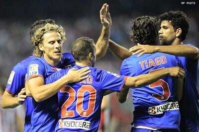 Malaga and Villarreal win, Barca stunned