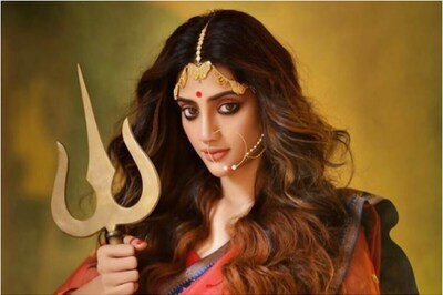 Nusrat Jahan Poses as Goddess Durga, Death Threats Issued to Her on Social Media